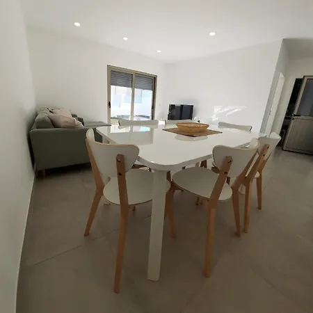 Villa Lovely Home, Wifi, Jardim *