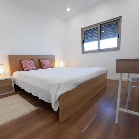 Lovely Home, Wifi, Jardim *