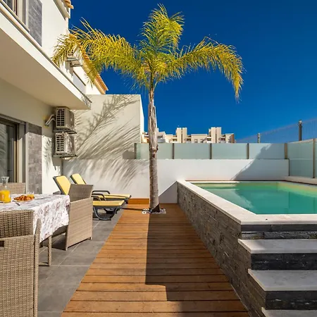 Villa Lovely Home, Wifi, Jardim Armacao de Pera