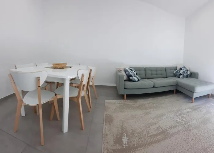 Villa Lovely Home, Wifi, Jardim