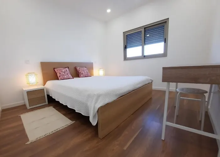 Lovely Home, Wifi, Jardim *