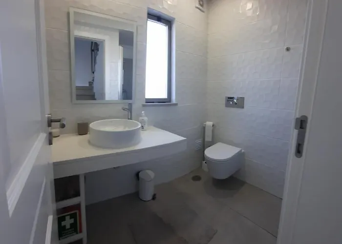Villa Lovely Home, Wifi, Jardim Armação de Pêra